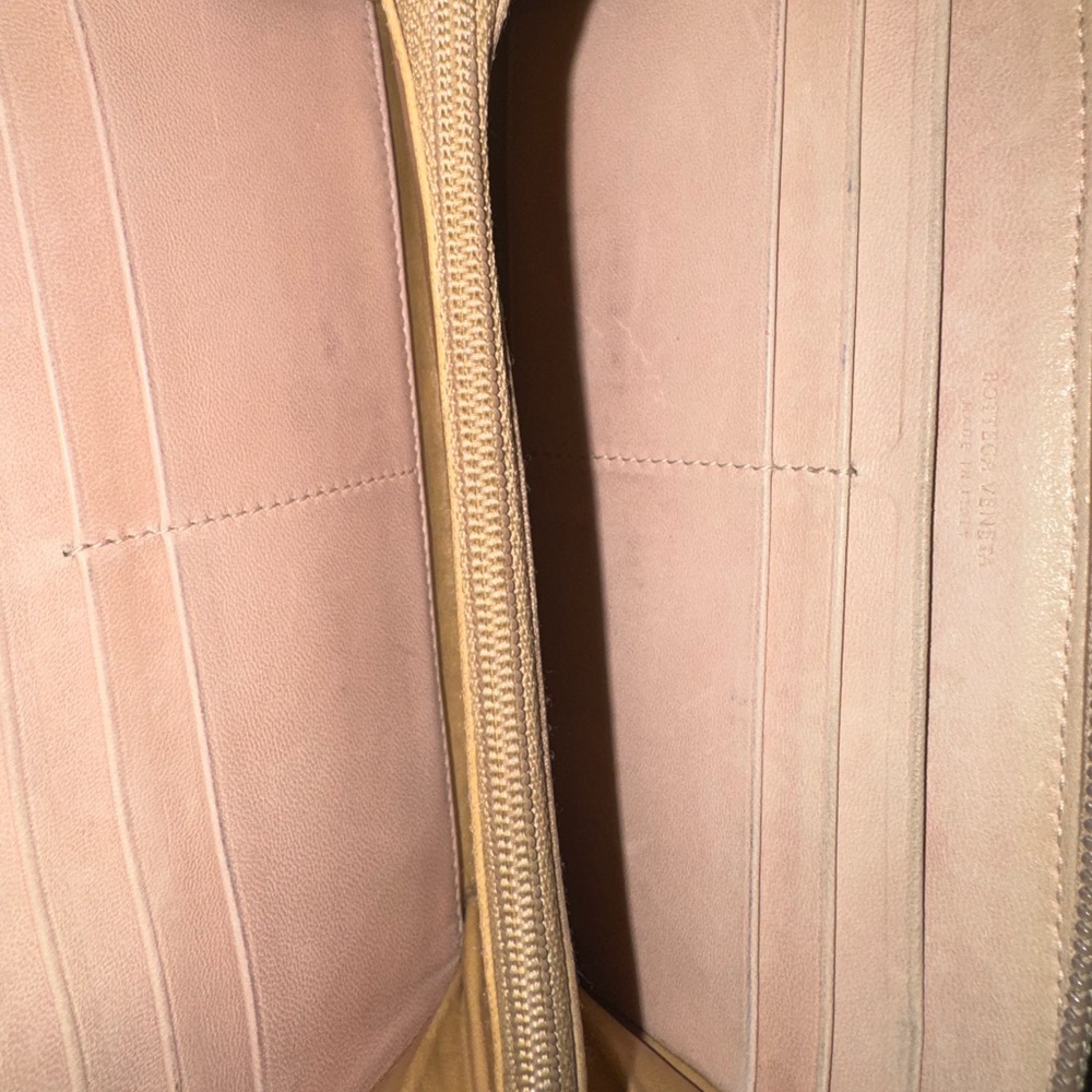 Bottega Veneta Beige Woven Zip Wallet - Picture 3 of 6